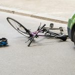 【交通事故体験談】自転車で走行中に小道から出てきた自動車と衝突。相手の対応がよくすぐに自転車用意してくれた。